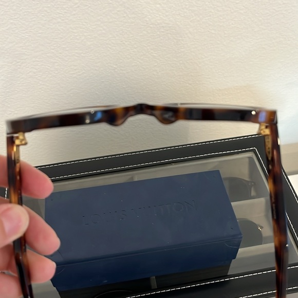 Louis Vuitton- My Monogram Square Sunglasses - Picture 6 of 10